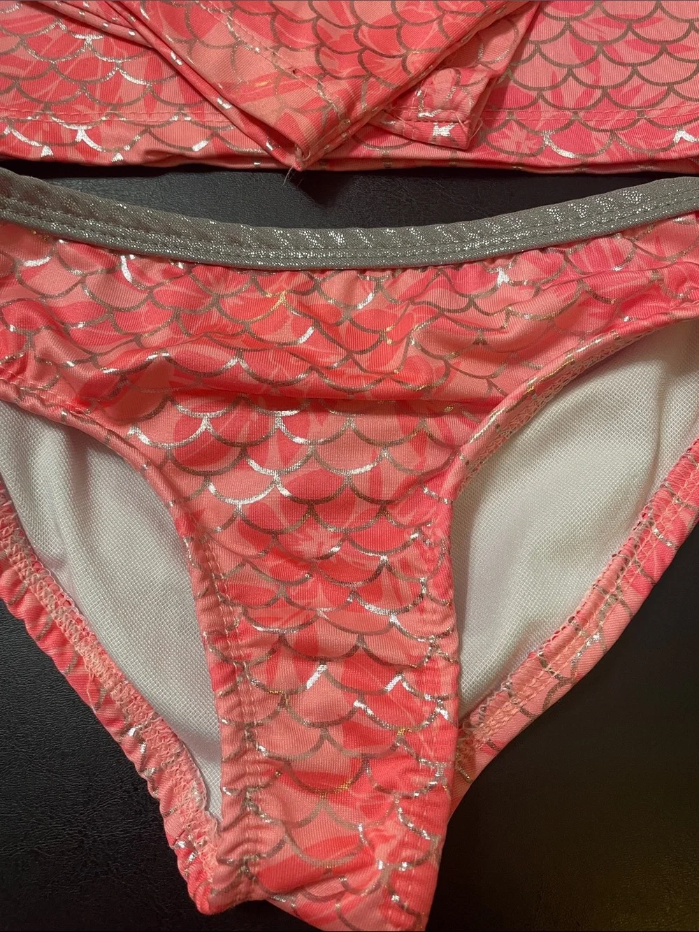 Penelope Mack Coral Pink Mermaid Scale Rash Guard Bikini Set like new Sz. 7